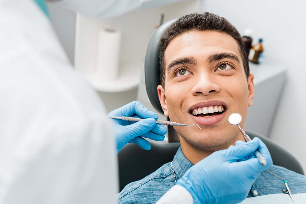 Safari Smiles | Intraoral Camera, Invisalign reg  and Dentures